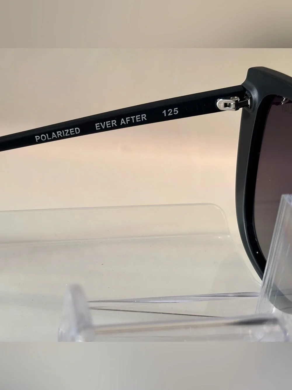 Quay Ever After 125 Cat Eye Sunglasses Black Plastic Frame Gray Polarized UV400